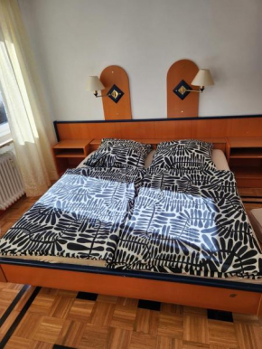 Pension Doppelbett mit balkon Zimmer 21